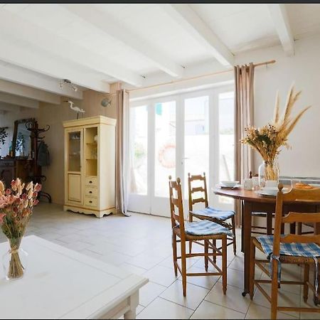 Maison De Charme A La Couarde-Sur-Mer Luaran gambar