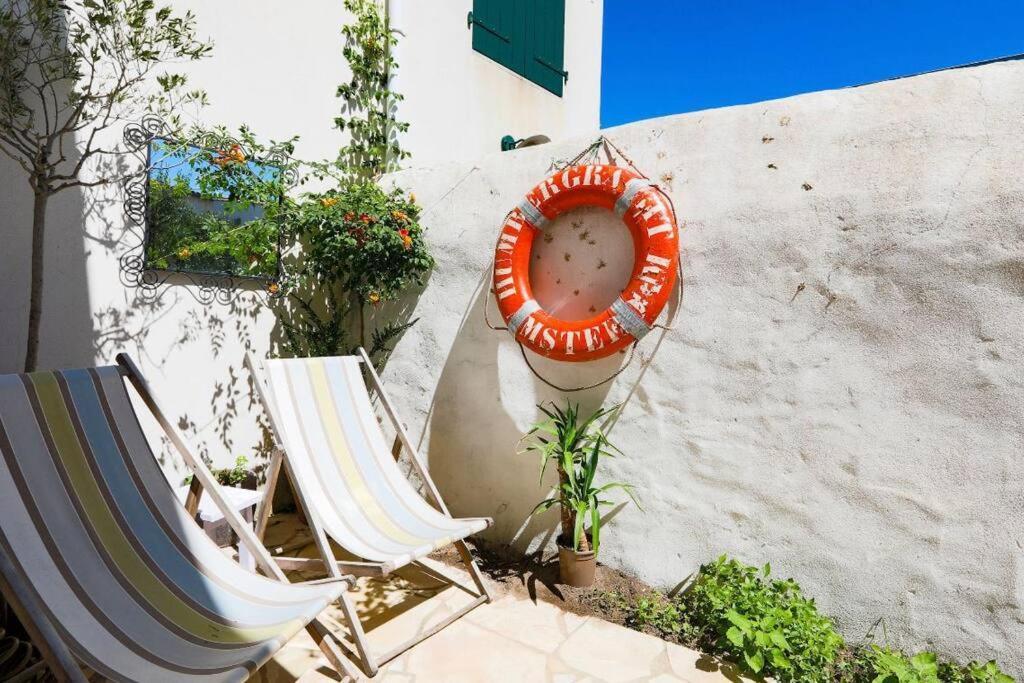 Maison De Charme A La Couarde-Sur-Mer Luaran gambar