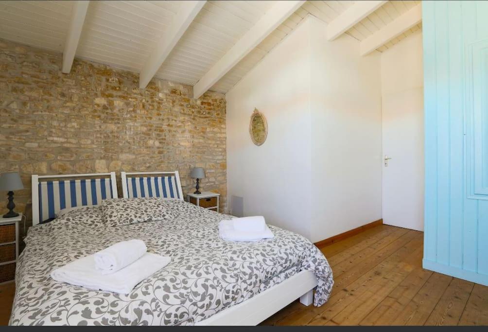 Maison De Charme A La Couarde-Sur-Mer Luaran gambar